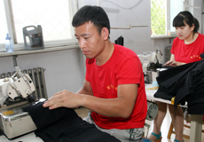 雅美制衣生产链